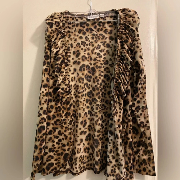 Susan Graver Leopard Print Ruffle Deep V Neck Long Sleeve Size Medium - Picture 6 of 10